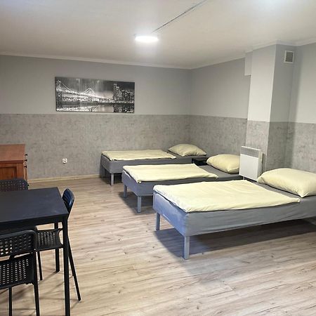 Hgs Home Noclegi Pracownicze Parking , Lazienki Gorzów Wielkopolski Buitenkant foto