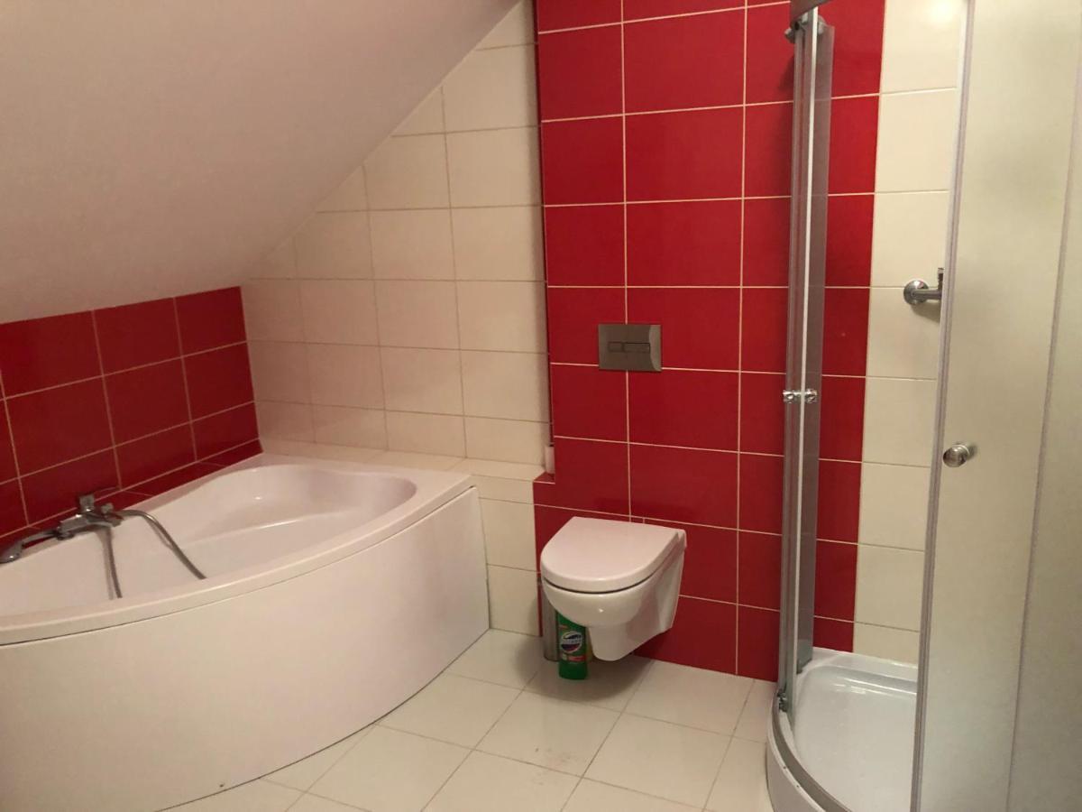 Hgs Home Noclegi Pracownicze Parking , Lazienki Gorzów Wielkopolski Buitenkant foto